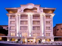 La Boutique Hotel & Suites