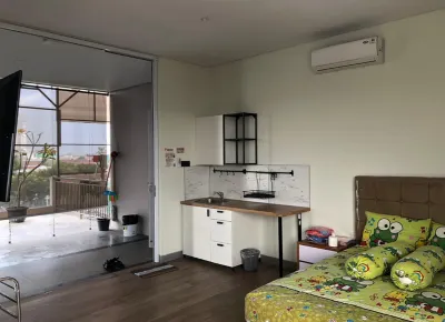 Sunshine Living Hotell i Jajar