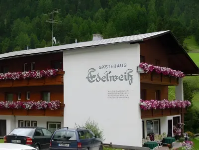 Gästehaus -Pension Edelweiss Hotels in Gemeinde Solden