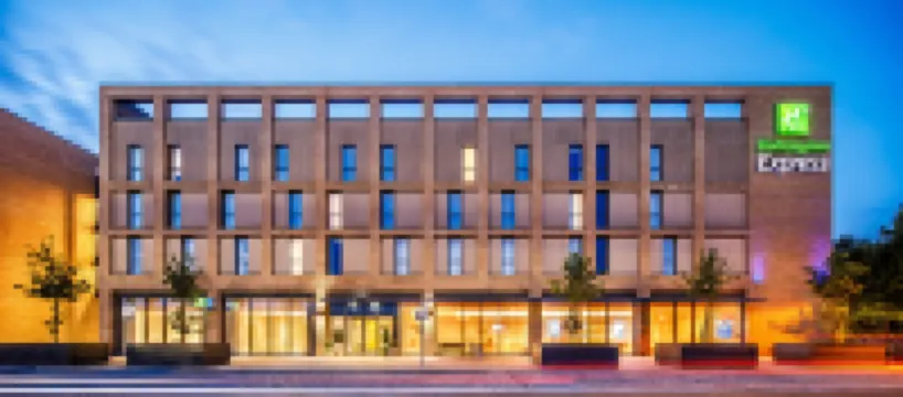 Holiday Inn Express London - Excel Hotels near London City Airport