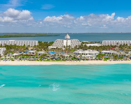 Oh! Cancun - the Urban Oasis & Beach Club カンクンのホテル