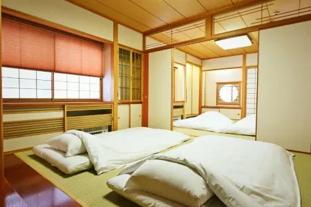 Hostel Pleasure Maruyama