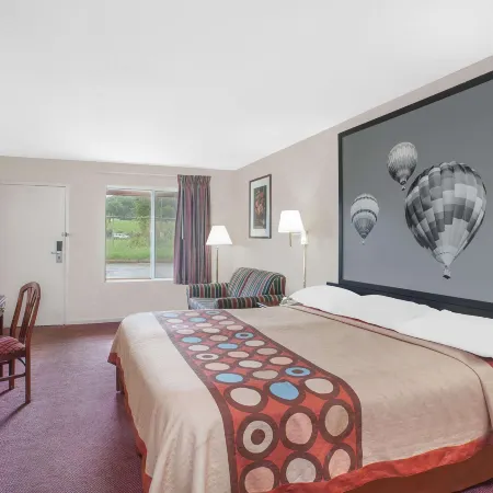 Super 8 by Wyndham Decatur Priceville