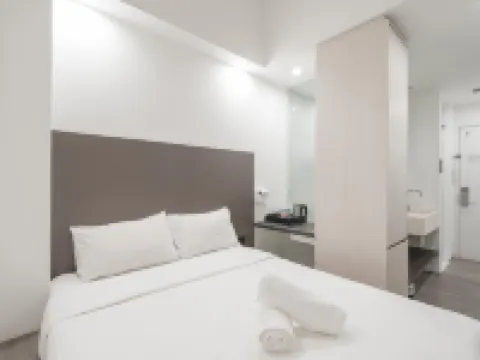 A Hotel Dickson, Stay From 9PM To 8AM