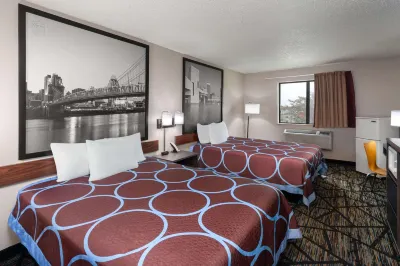Super 8 by Wyndham Mt. Vernon فنادق في Mount Vernon