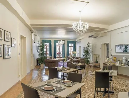 Grand Canal Suite by Wonderful Italy
