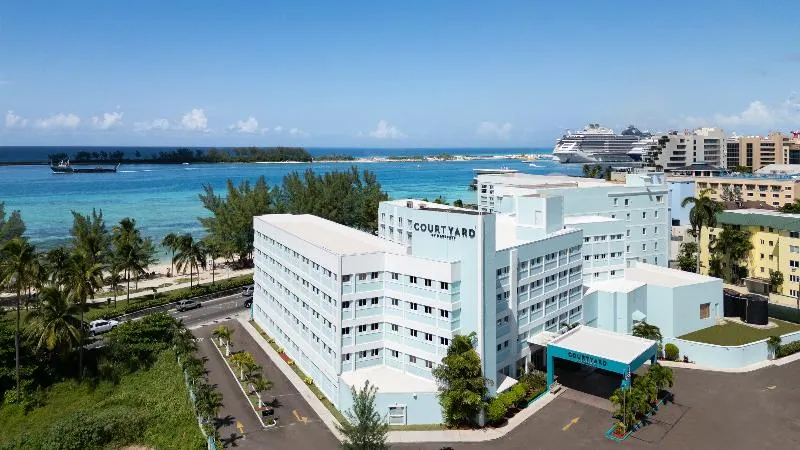 Courtyard Nassau Downtown/Junkanoo Beach