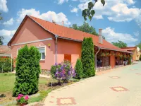 Brigi Hotels in Balatonföldvári