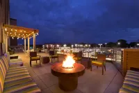 Home2 Suites by Hilton Minneapolis Bloomington Hotels in Bloomington