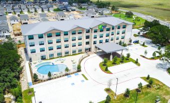 Holiday Inn Express & Suites Dripping Springs - Austin Area