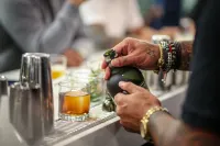 Wingate by Wyndham Bronx/Haven Park - bar