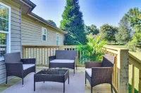 Central High Point Home < 1 Mi to Downtown! - Holiday bungalows