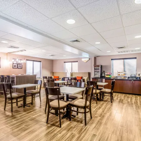 Sleep Inn & Suites Harrisonburg Near University