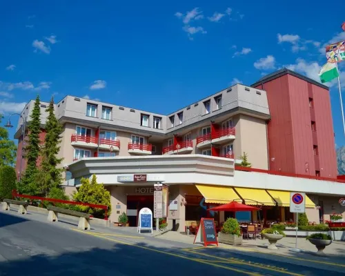 阿爾卑斯經典飯店 萊森住宿飯店