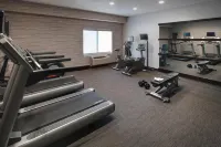 Courtyard Lebanon - Gym