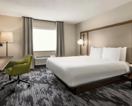 Fairfield Inn & Suites Findlay Hotels in Findlay
