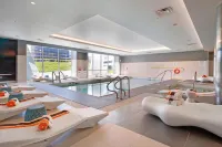 ルネッサンス エドモントン エアポート ホテル - プール