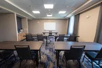Fairfield by Marriott Inn & Suites Fond du Lac - parking