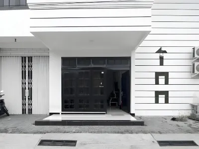 Mess Inn Semarang Hoteles en 