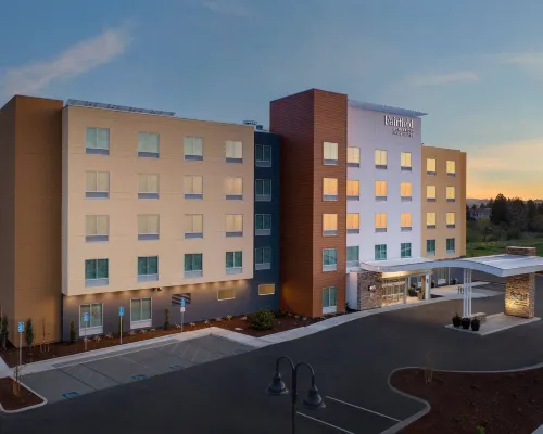 Fairfield Inn & Suites Santa Rosa Rohnert Park 羅內特帕克酒店