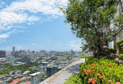 BTS Ekamai Sky Pool Apartment Thumbnail