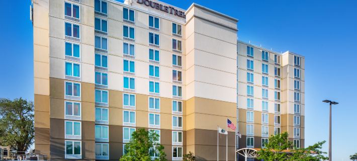 DoubleTree by Hilton Biloxi Hotels in Harrison County