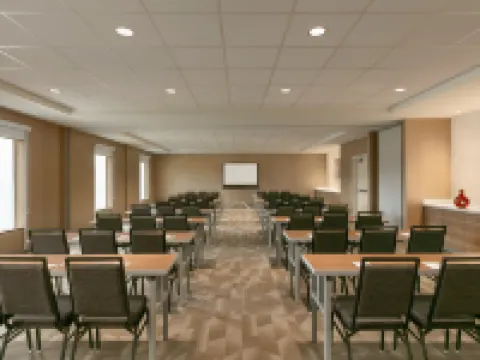 Home2 Suites by Hilton Chantilly Dulles Airport Hotels in Dulles