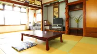 Kirishimajingumae Youth Hostel Hotels in Кірішіма