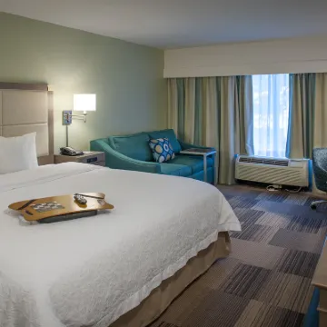Hampton Inn & Suites New Orleans-Elmwood/Clearview Parkway Area Hotels near Clearview Mall