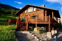 Lovely Log cabin in heart of Big Sky