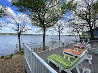 Lakefront Retreat Minutes from the Strip – Stunning Views & Family-Friendly Fun!