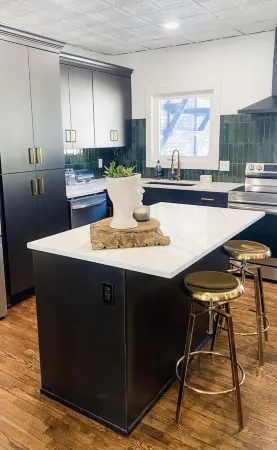 Downtown Stillwater Studio Apartment located upstairs