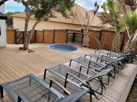 Sanctuary On Lake Travis with private pool and outdoor jetted tub with golf cart