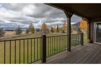 Bear Meadow Lodge: relaxing 3400 sq. ft., 6 bdm home 37 miles from Jackson Hole - Homestays