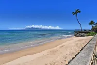 Ocean Front with a beach and Swimming pool fantastic Views at Nohonani on Maui