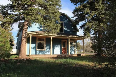 Downtown Main St.  Views of the Cumbres pass. Walk to the train, shops & dining.