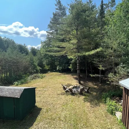 NEWLY RENOVATED WITH PRIVATE DOCK ON WHITE LAKE