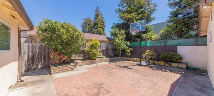 7 Bed Single Level Home+Detached Casita, Game Room, Fire-Pit, Free Parking/Wi-fi Hotels in Hayward