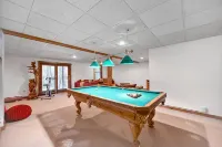 Camelback Poconos Luxury -  4 Bedroom house, game room, on the mountain