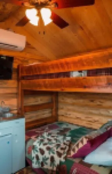 The Bunkhouse at J&J Cabins