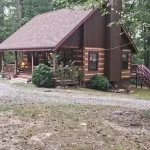 Nature Lovers Paradise- Rustic Cabin on 2 Acres with a Creek! Hotels in Cheatham County