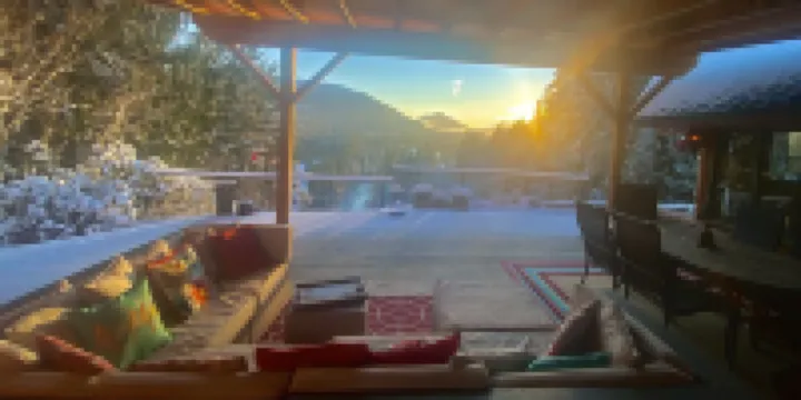 Romantic LOG CABIN on Stilly River w/ Hot tub! Setup for 2 people only