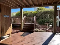 40 STEPS to the beach. 4bdrm home, dog friendly, decks, ocean views - 2-Star