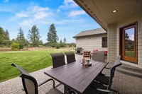 Cozy Retreat Family Home