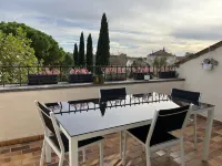 Large terrace * Double whirlpool * Private parking, Air conditioning Center Watchmaker De Provence 주변 호텔