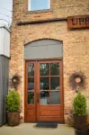 A spacious loft apartment in downtown Berrien Springs. - Biệt thự