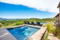 Healdsburg Villa on a Vineyard with Amazing Poolside Sunsets
