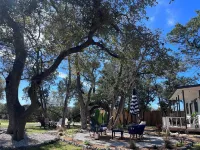Rustic Elegance: Experience Comfort and Style in Our Chic Cabin Hotels near Rowan Park
