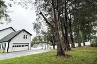 Cozy 4-Bedroom Retreat Near Stone Mountain Park – Perfect for Family Getaways!