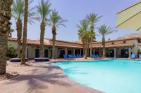Relaxing Desert Villa in Resort Style property - Villas